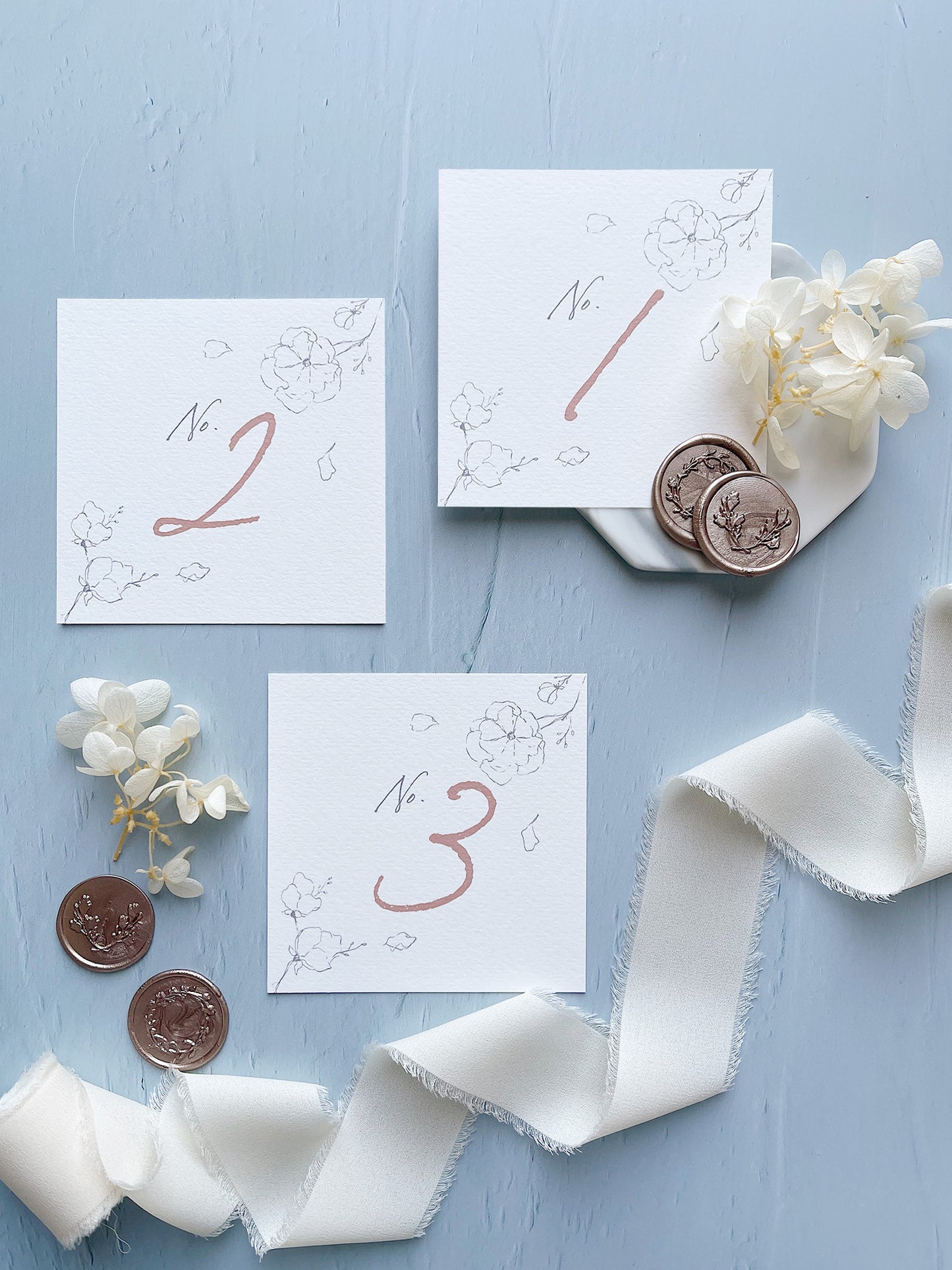 Número de Mesa Flores Minimalista