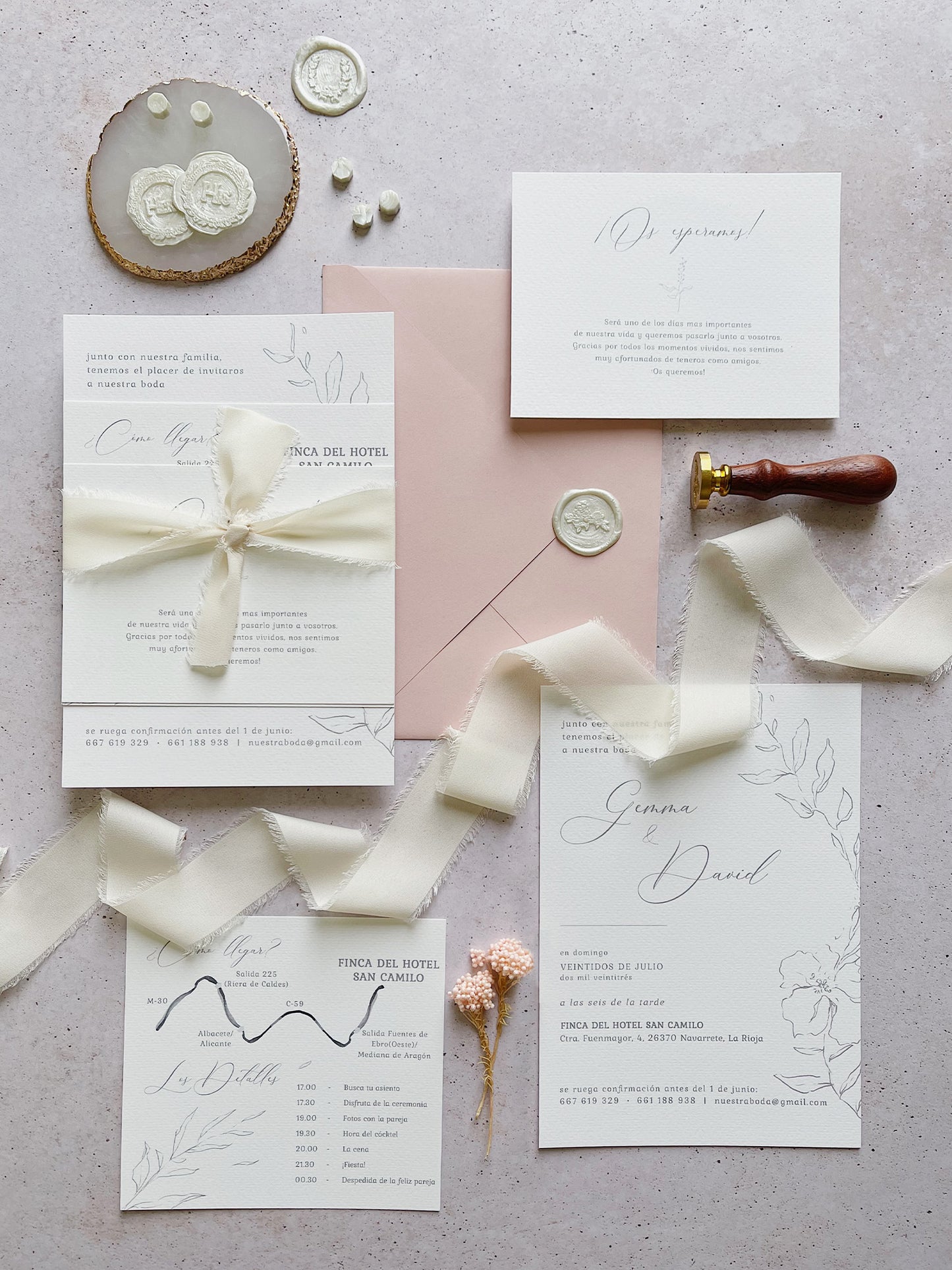 tarjeta de Boda con Flor Elegante