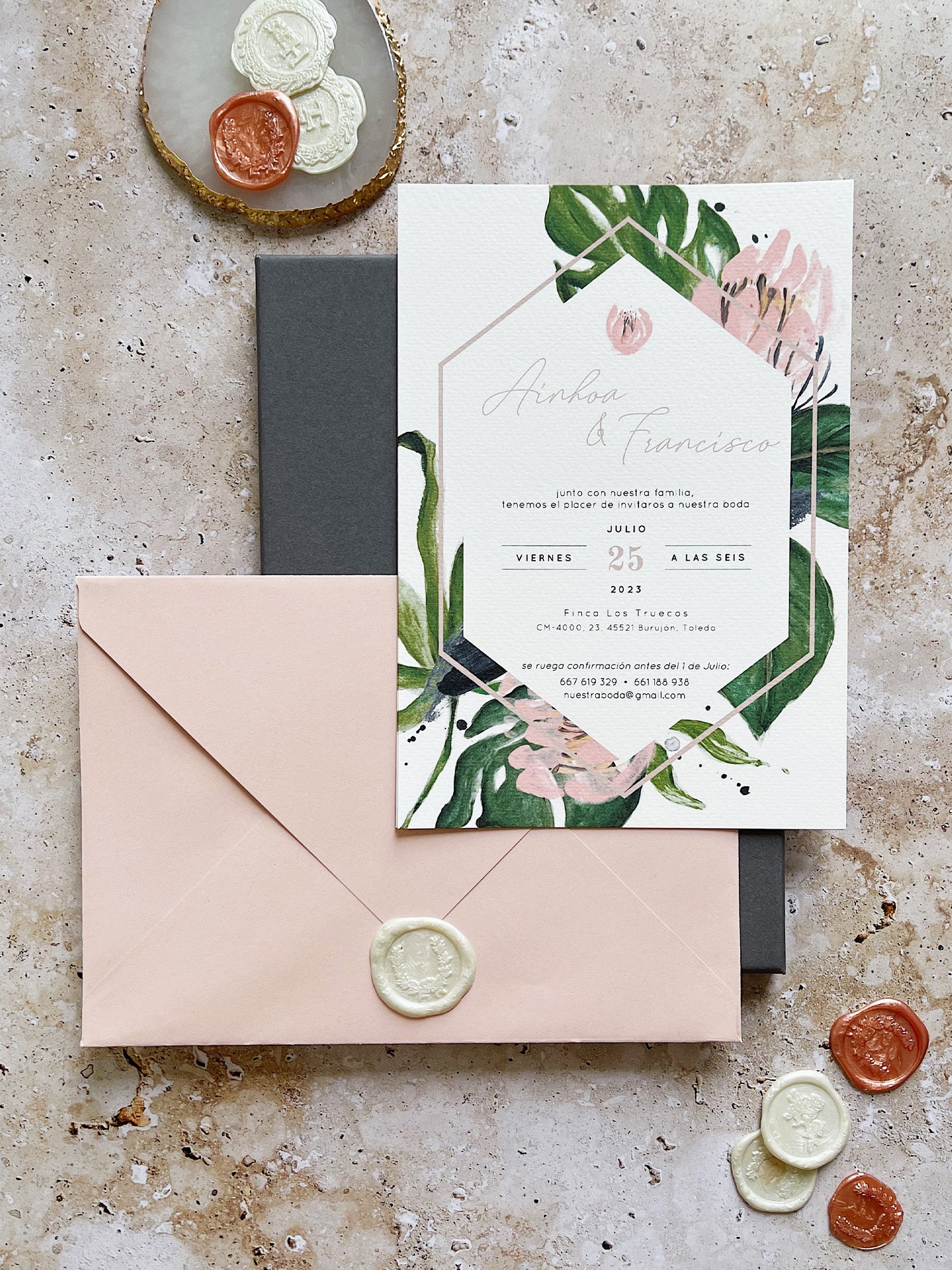 Invitación de Boda poligono dorado